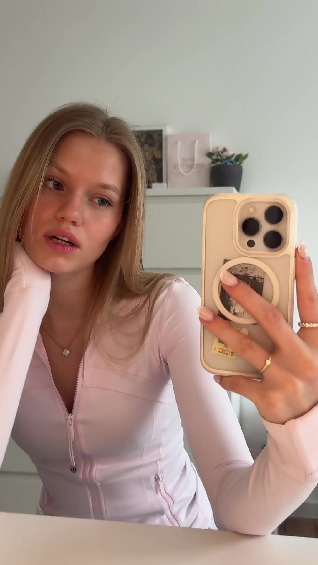 @nina
