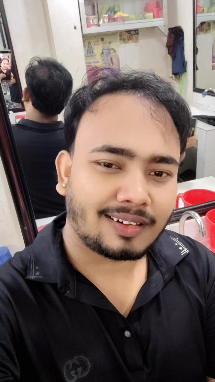 @🇧🇩 𝙍𝙖𝙝𝙪𝙡'🤍