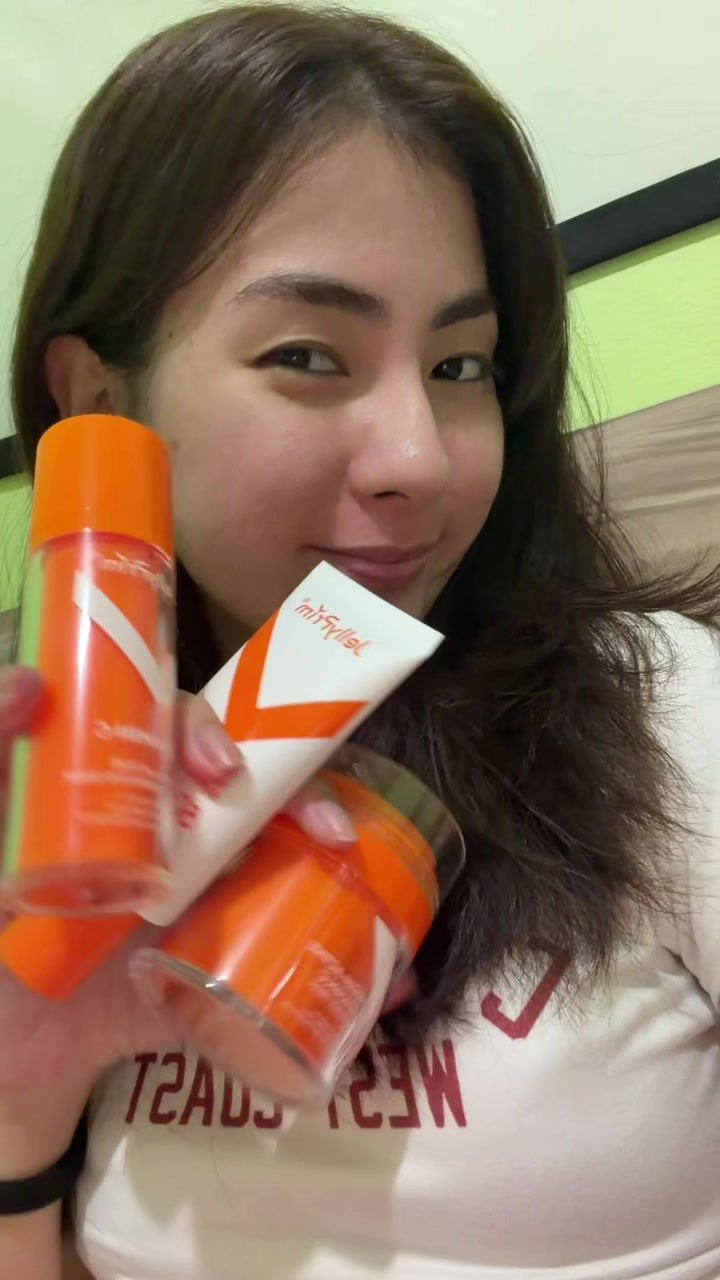 @Eywi 🍍 kindaeywi on IG