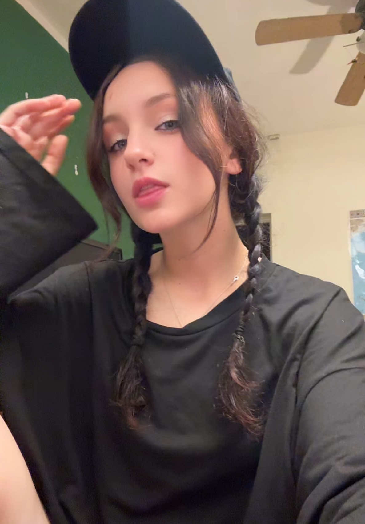 @плакса