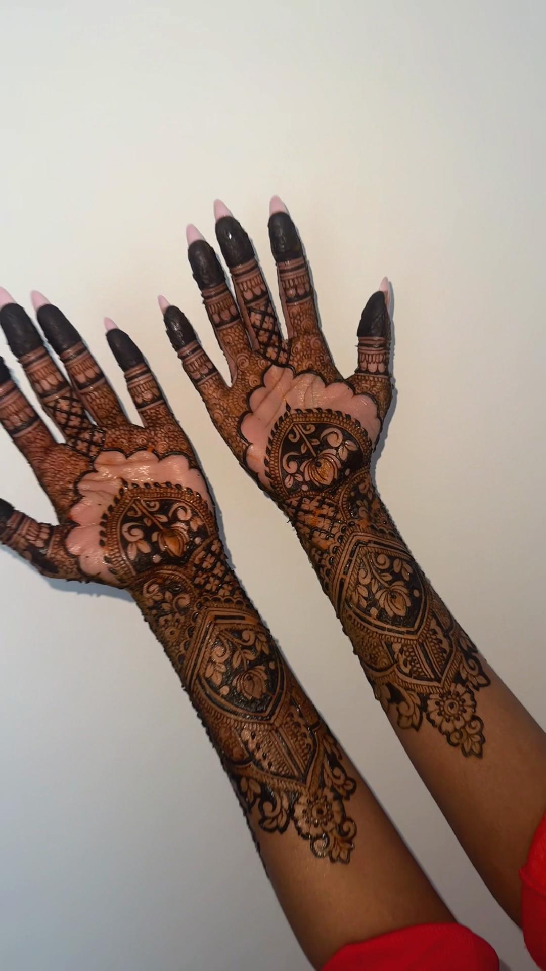 @Zoha K | Henna.byzkk