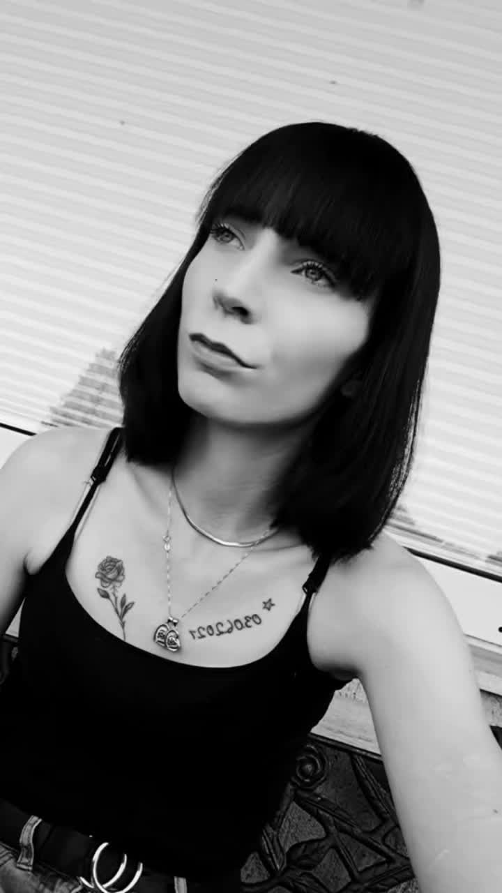 @❤️🖤