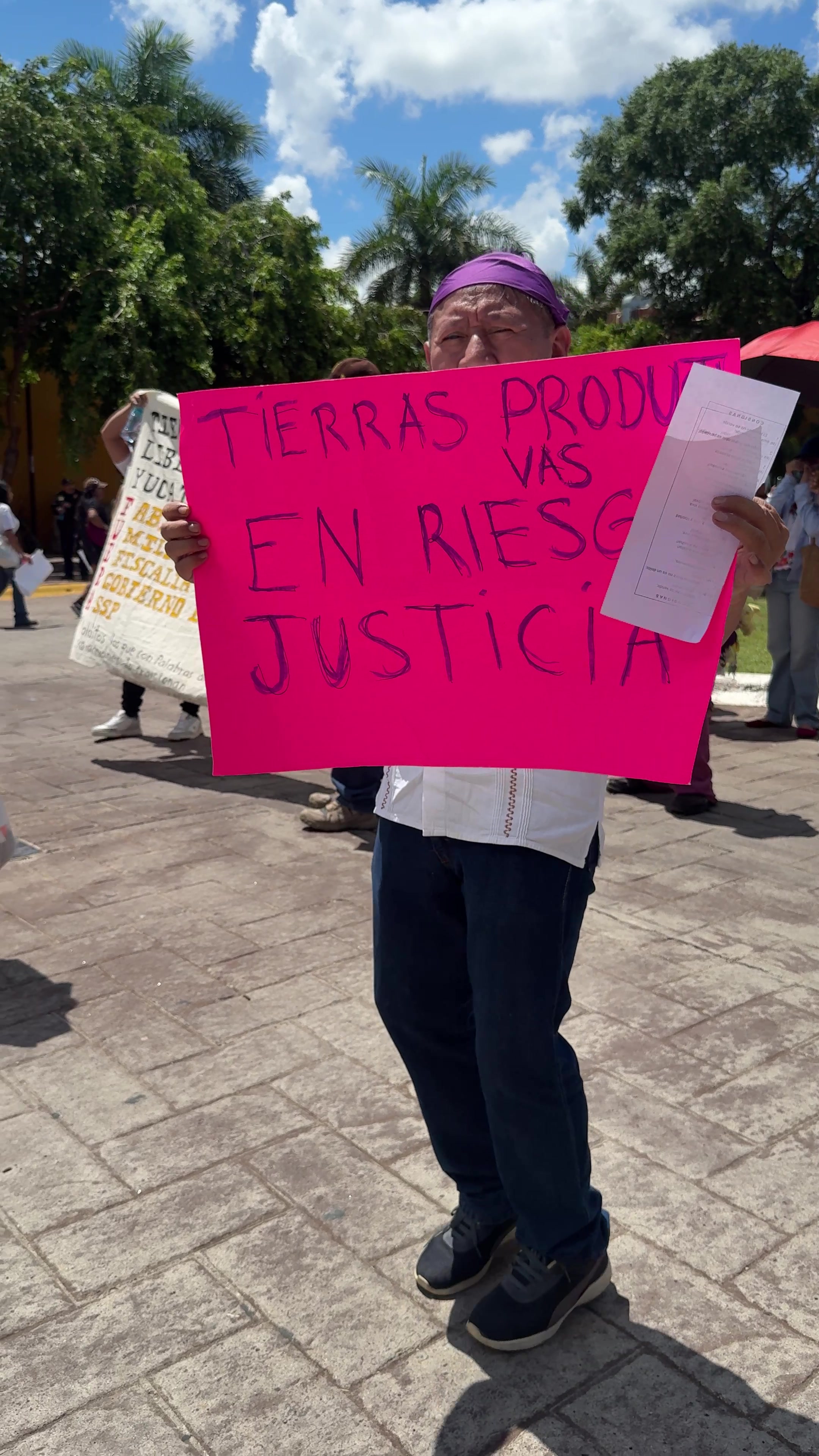 @Con Acento