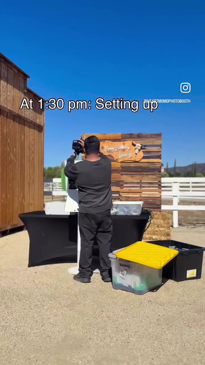 @iHeartMomoPhotoBooth