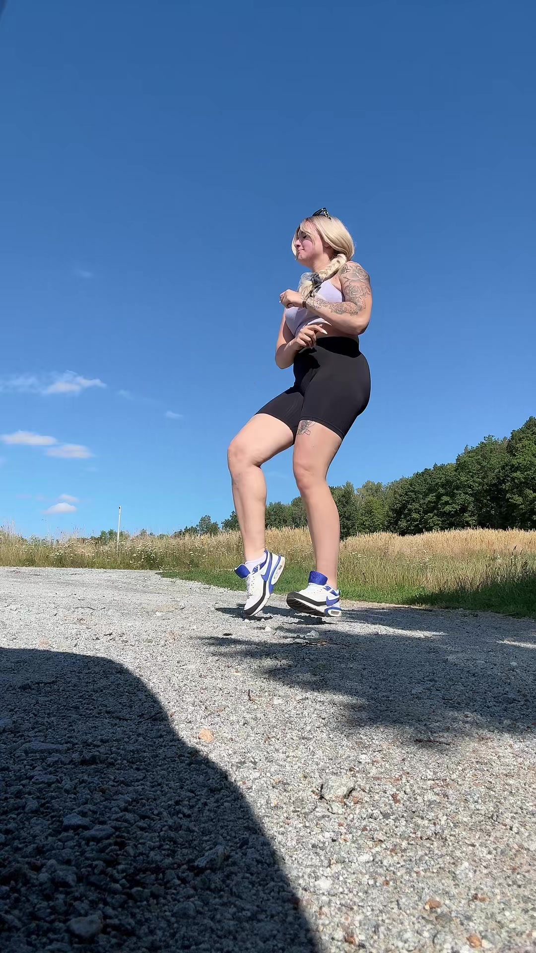 @Gabberbarbieee