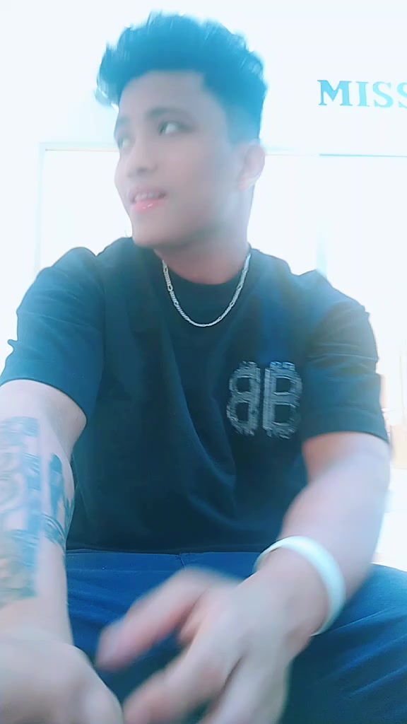 @SINGAL__😎kAYTO--🤟AASHISH🥰