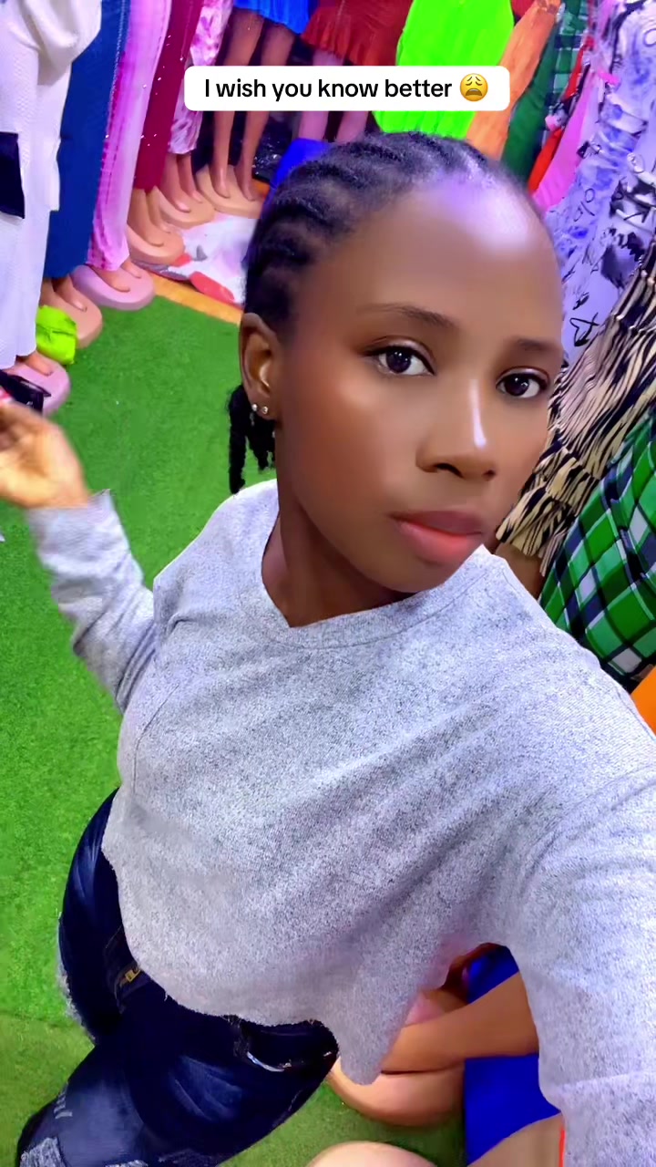 @FifiLoveUG🦋🖤🕊