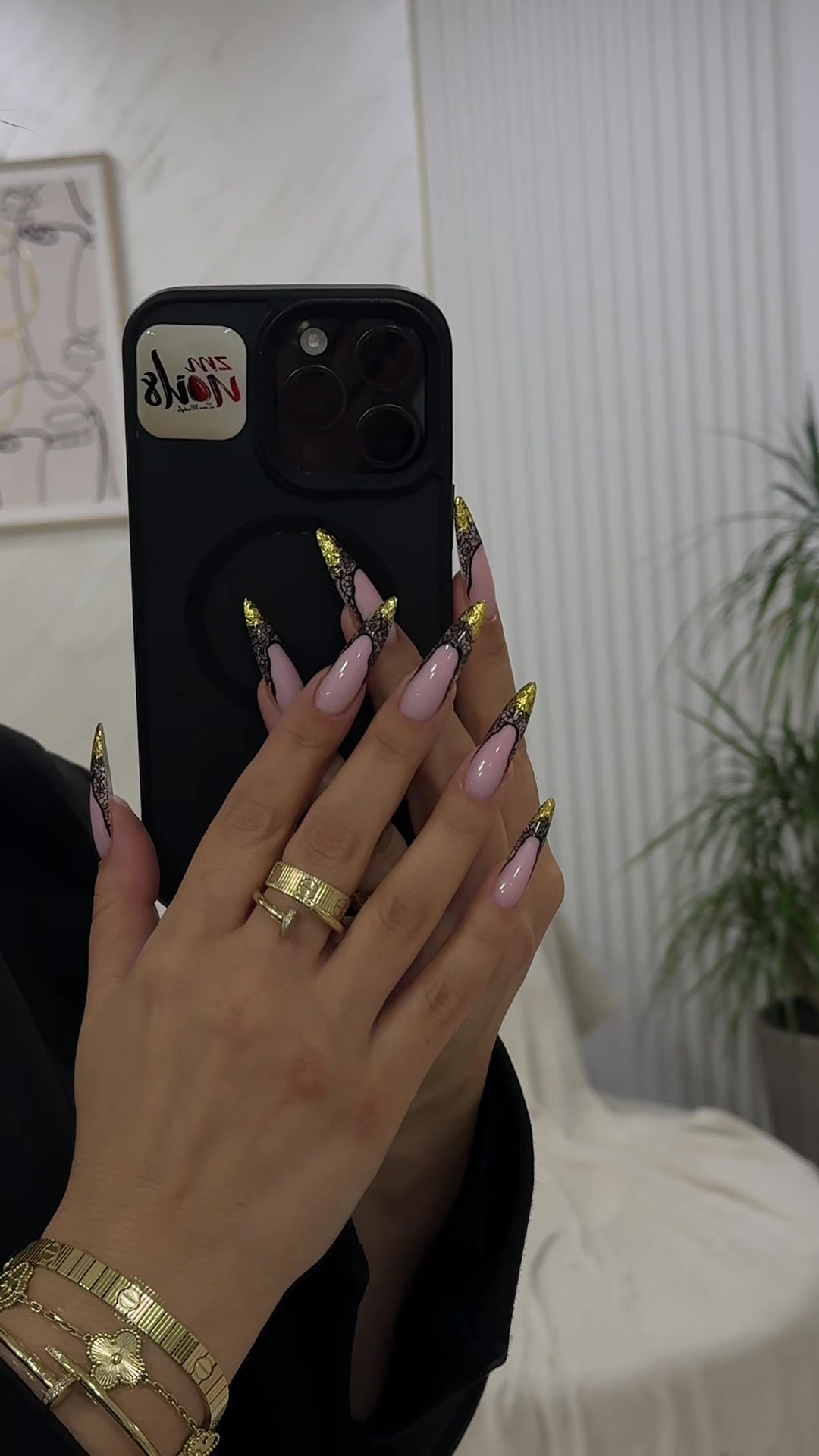 @Zara Mustafa Nails