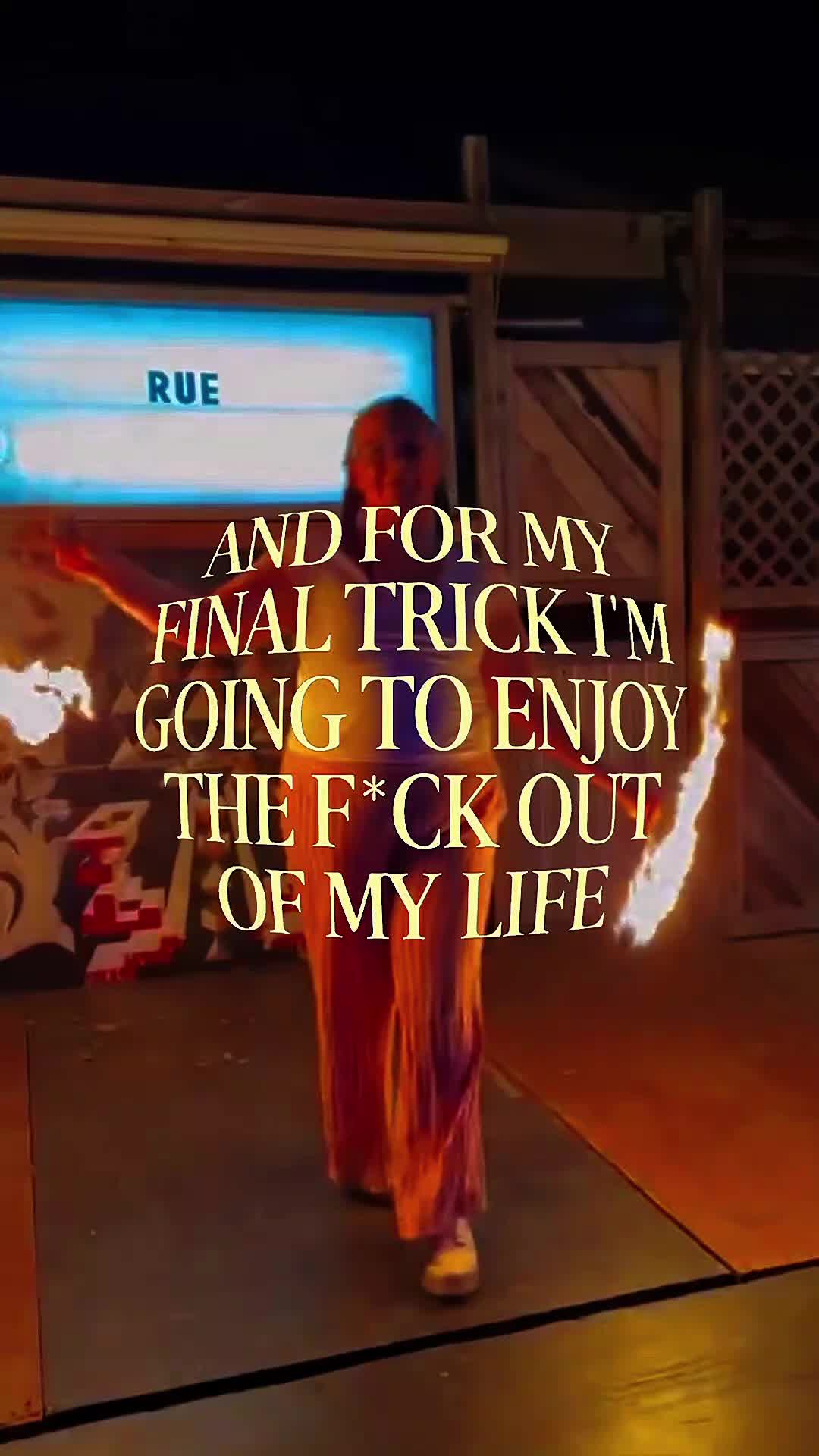 @Spinnyſǝuuʎ