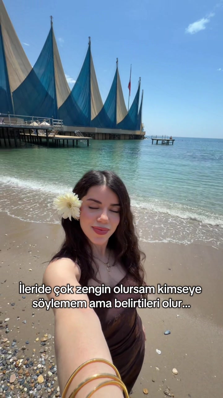 @Moonsheay