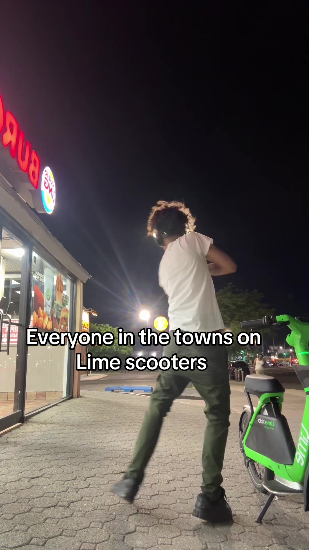 @astackzzz_