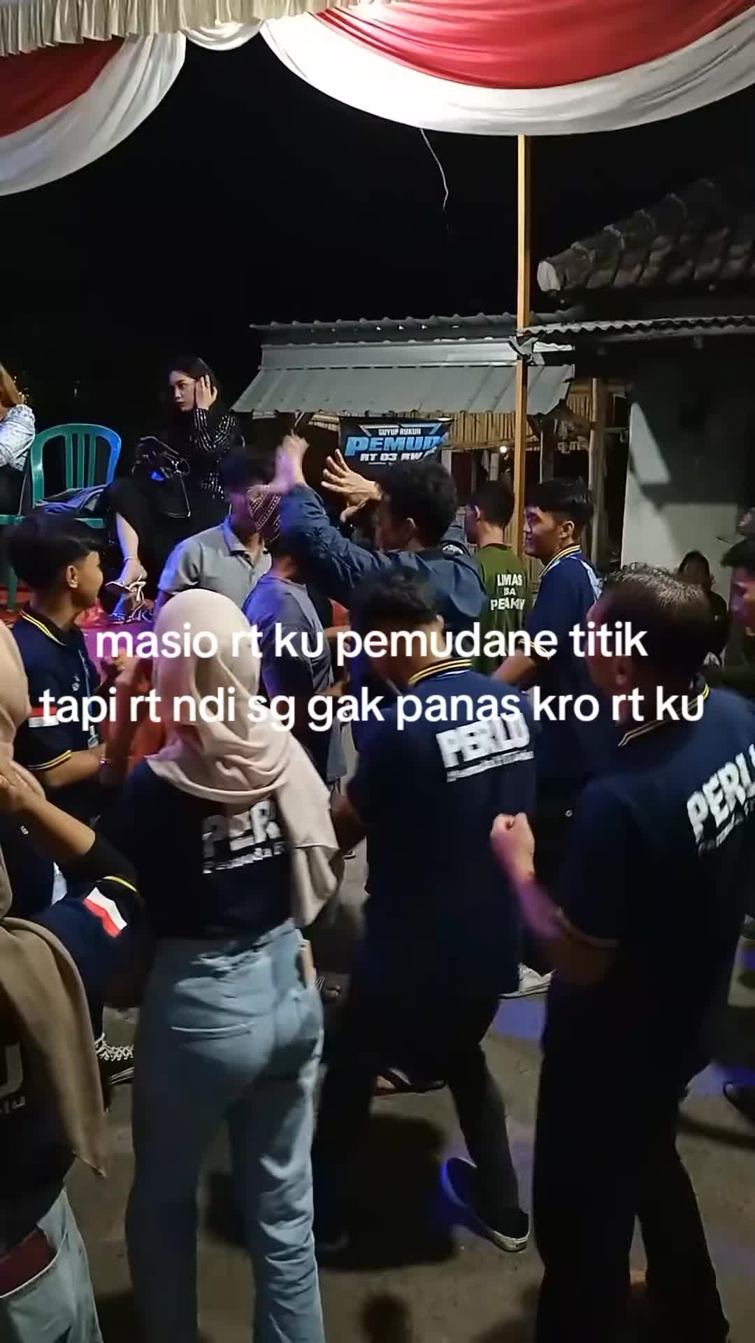 @๐๐ก๐ซ๐๐๐๐จ๐ง๐