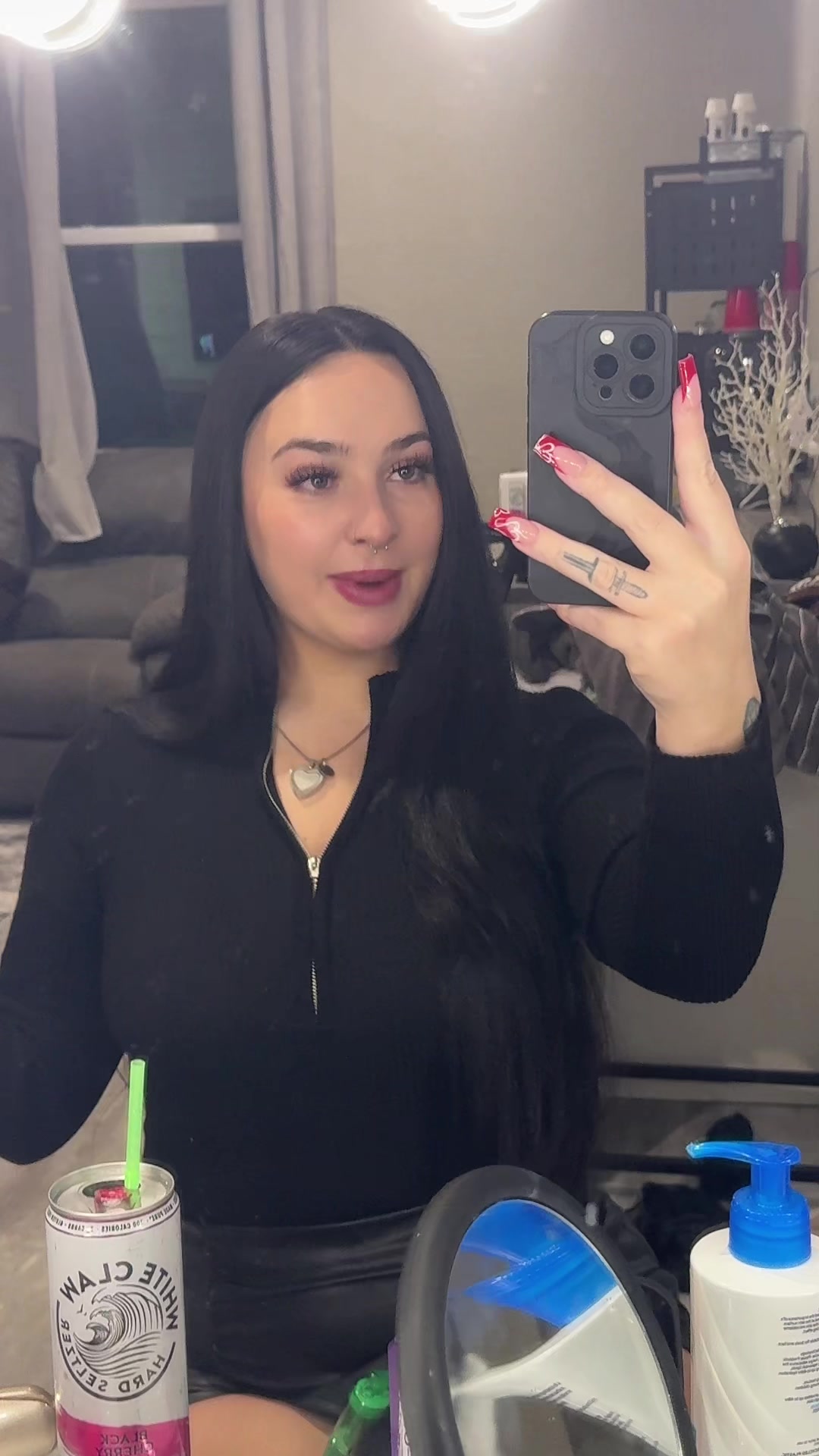 @Elektra M