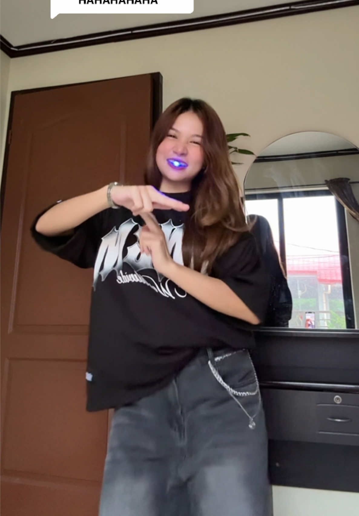 @umiilaw ang ngipin
