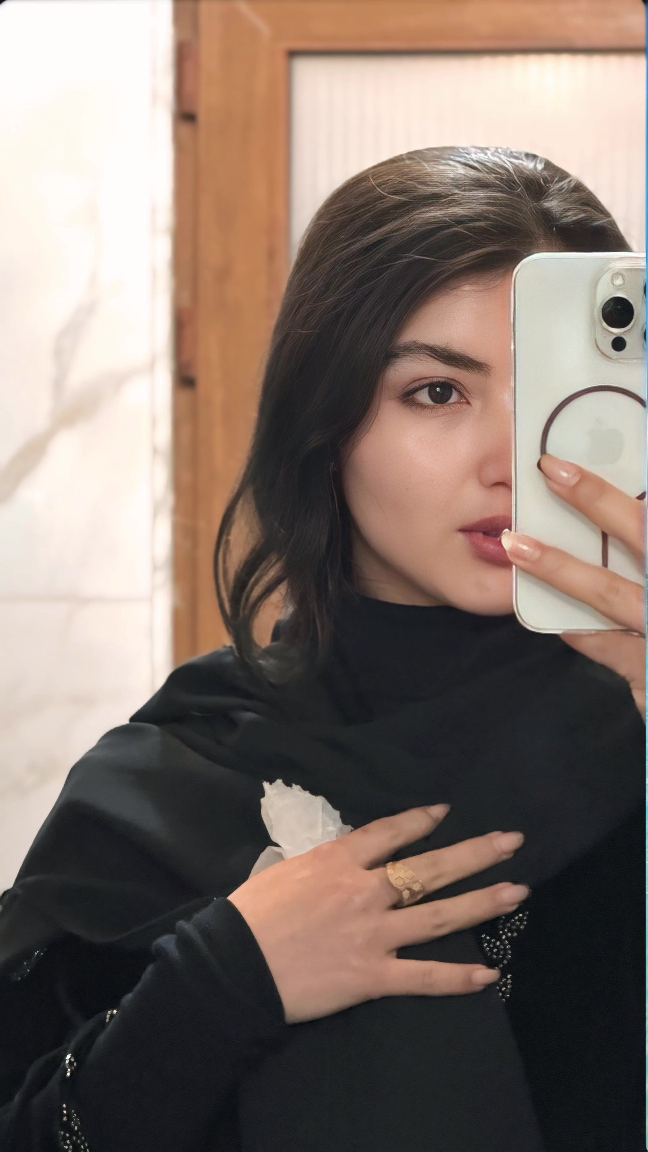 @Shakila&ensp;Ibrahimi