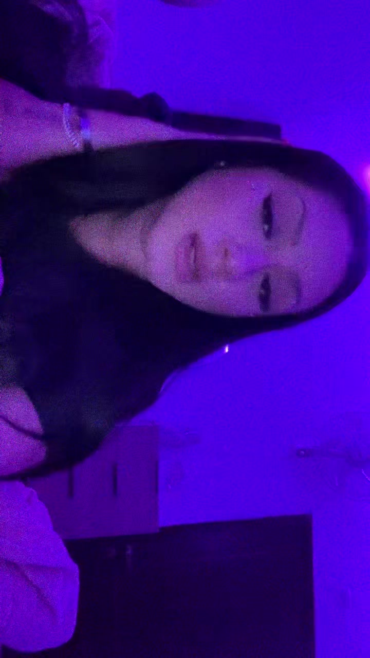 @KayRed 🍒
