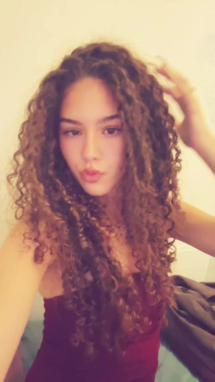 @👤