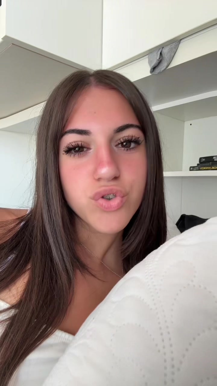 @ℰ𝓂𝒶𝓃𝓊ℯ𝓁𝒶💋