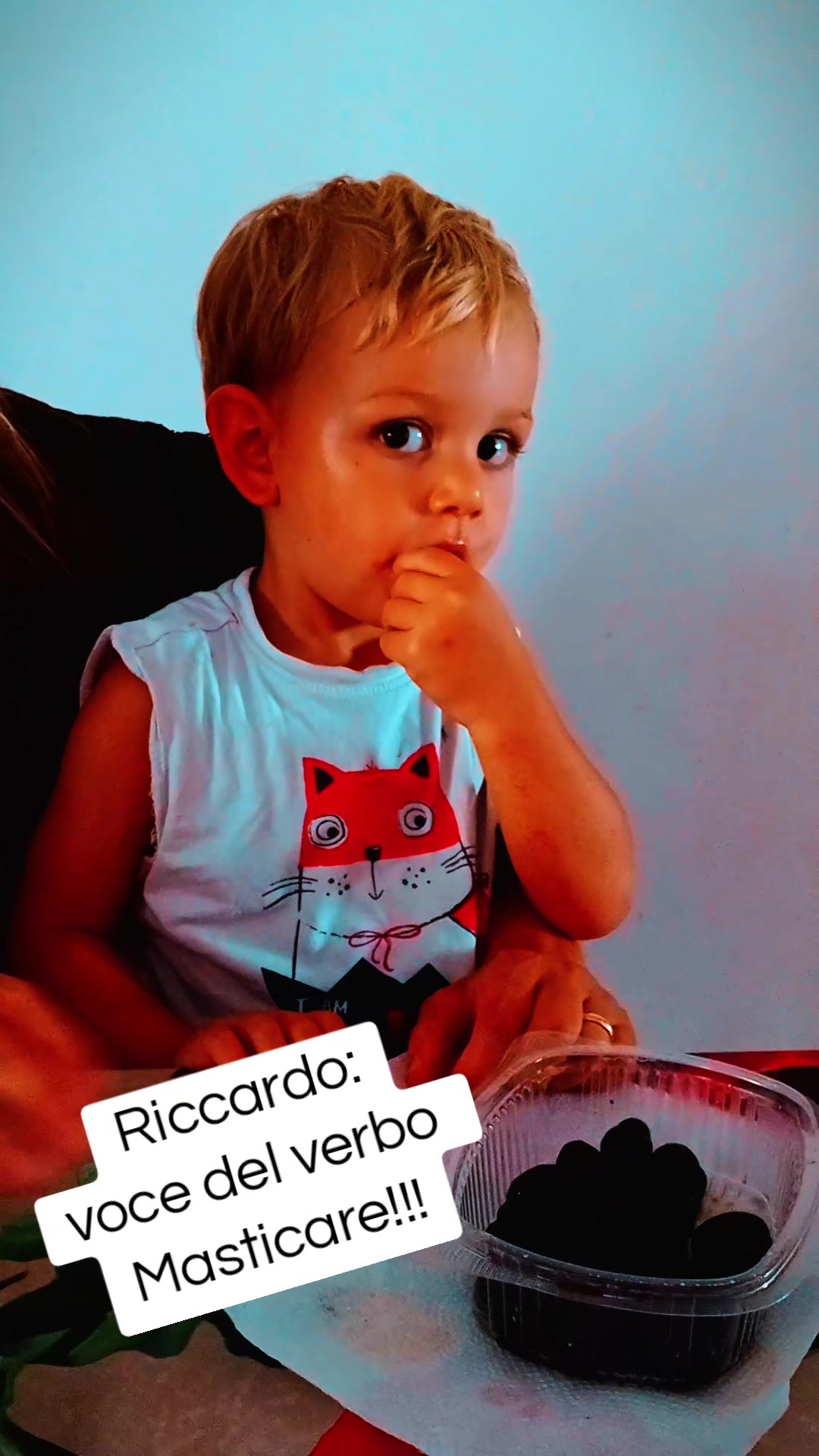 @𝘔𝘰𝘯𝘪𝘢 𝘈𝘷𝘰𝘭𝘪𝘰
