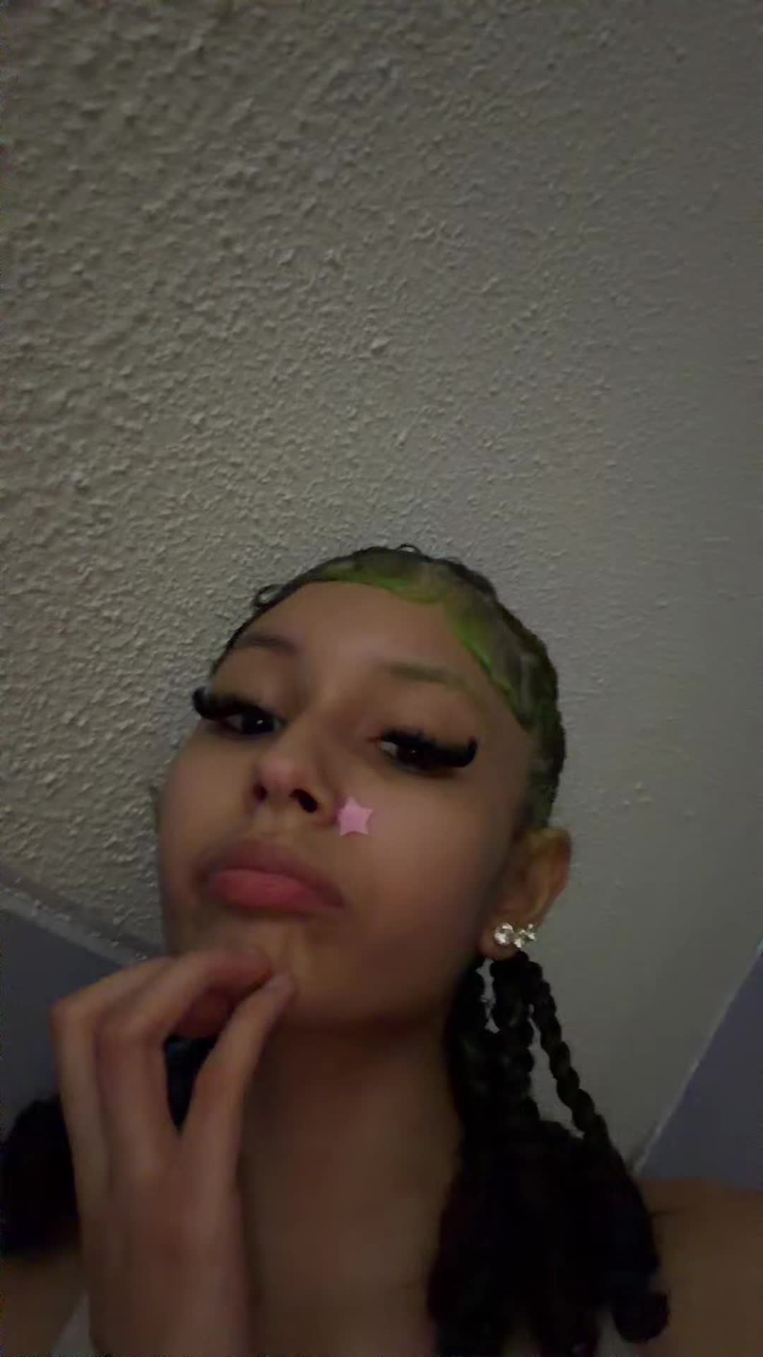 @🧑🏼&zwj;🎤