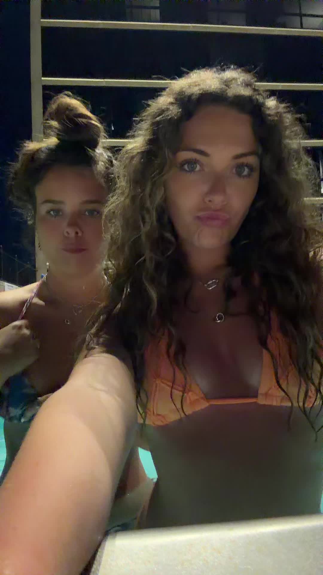@mollz