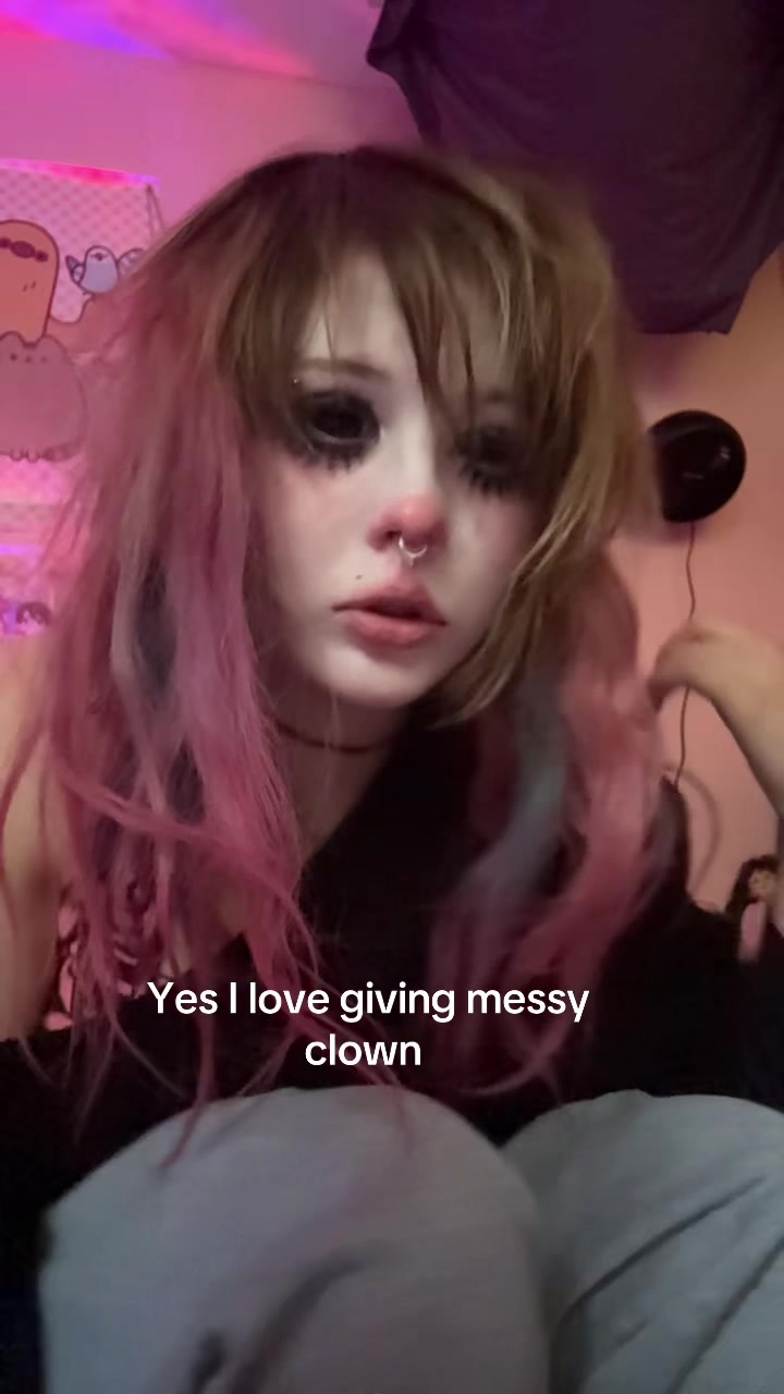 @Cringequeenxd🐾
