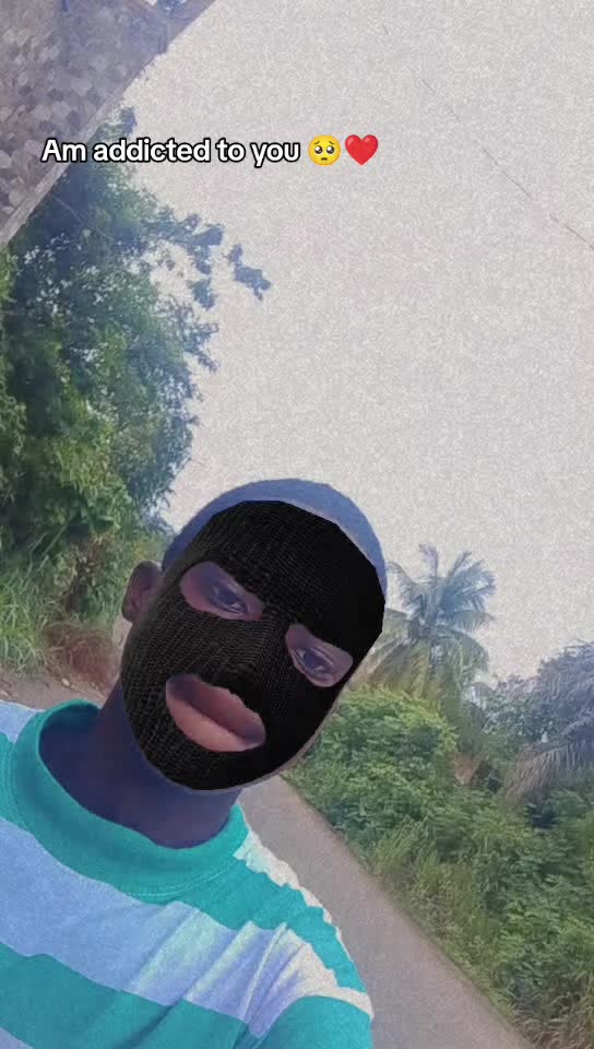 @𝚂𝚃𝙰𝚈 𝙿𝙰𝙸𝙳 🤡