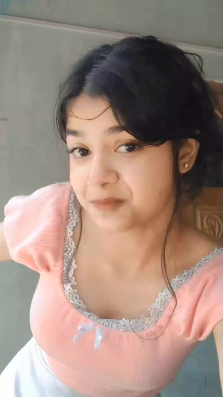 @CHIKNI GIRL FF