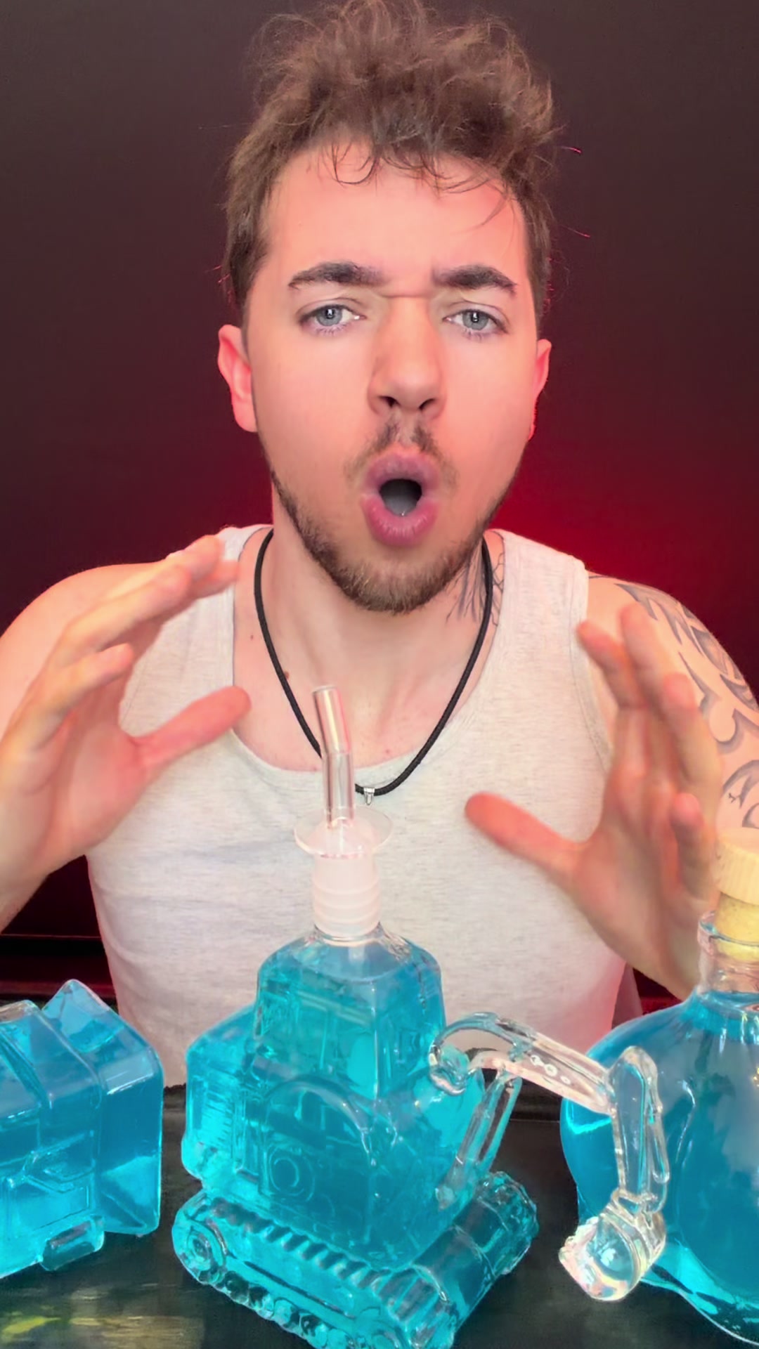 @ASMR TOM RED
