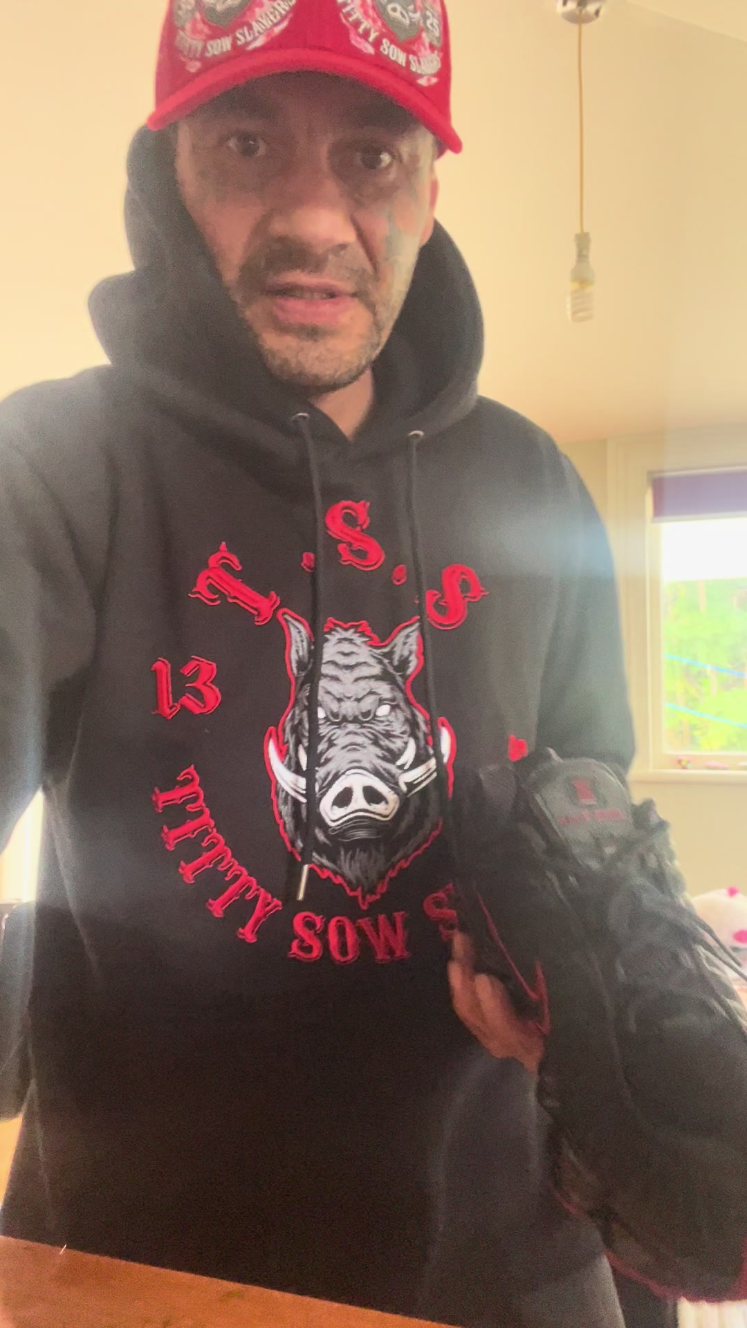 @TSS TITTYSOWSLAYER