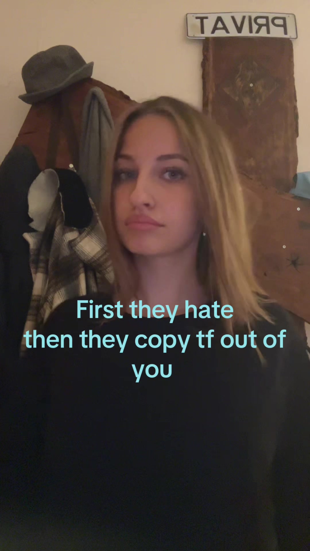 @️