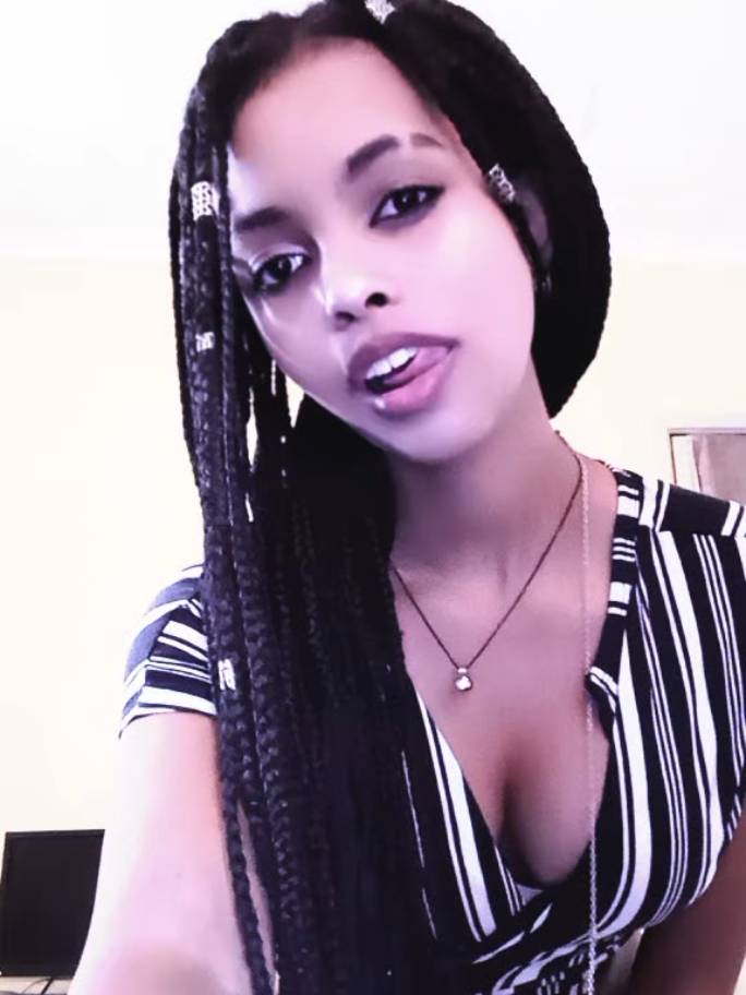 @𝖆𝖒𝖆𝖓𝖉𝖆👻🖤