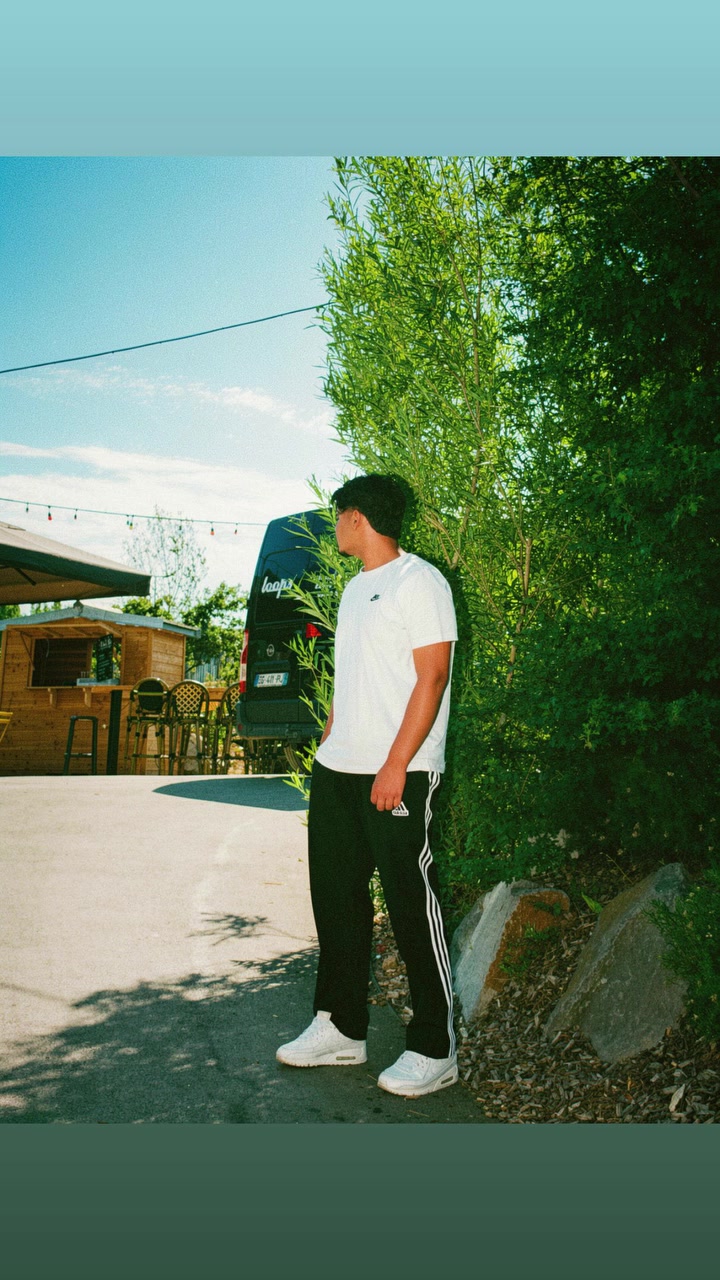 @Harsh_🇫🇷🦅