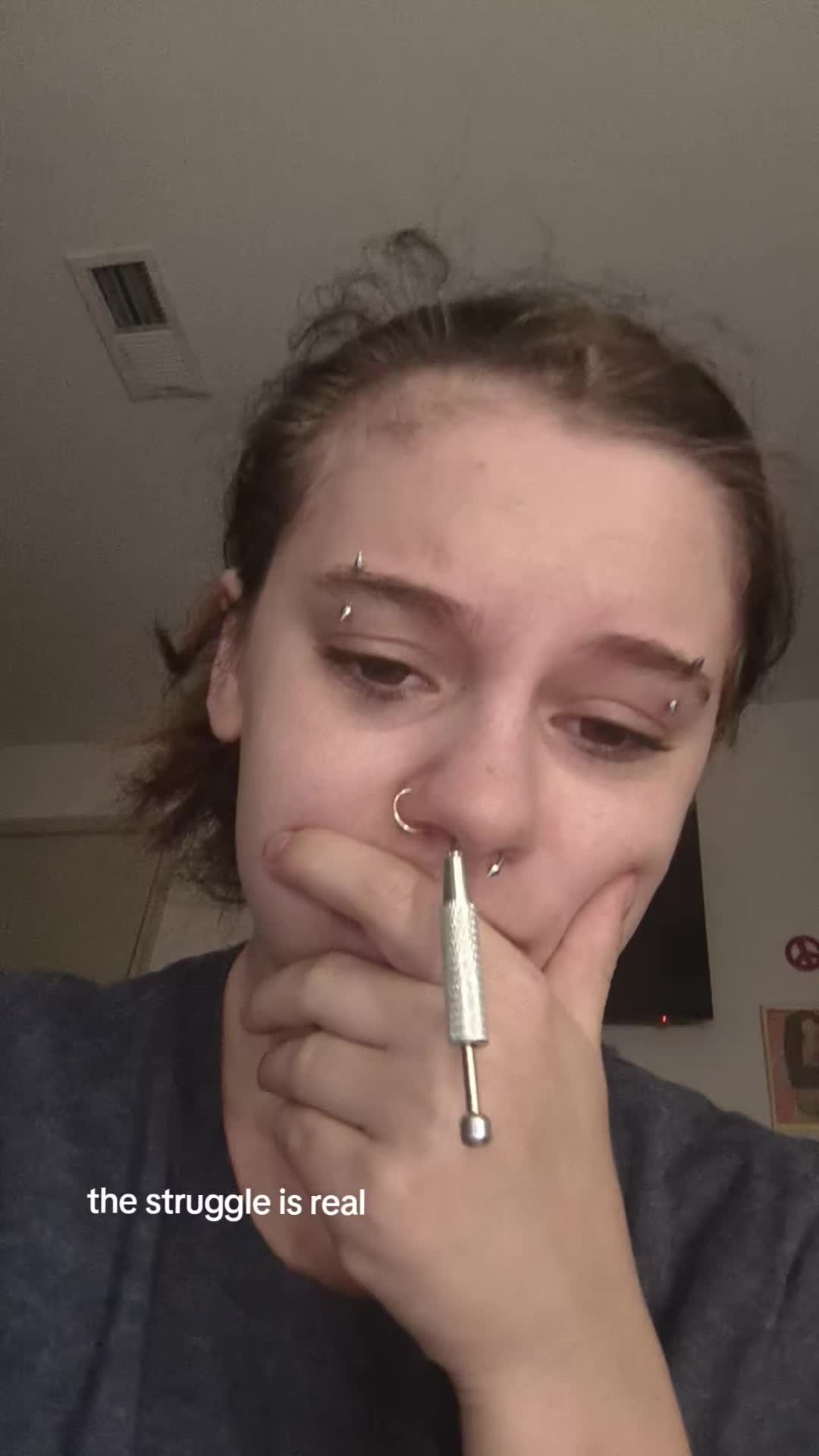 @dumbbunnyhayleyY
