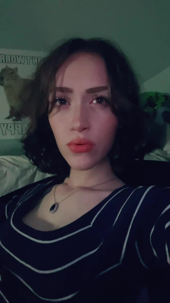 @elleb0dhi