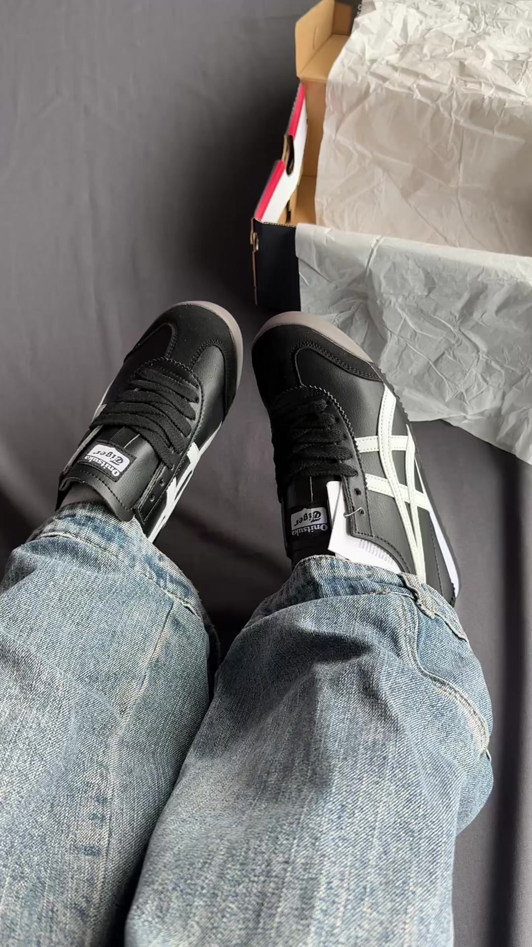 @HL Shoes Store