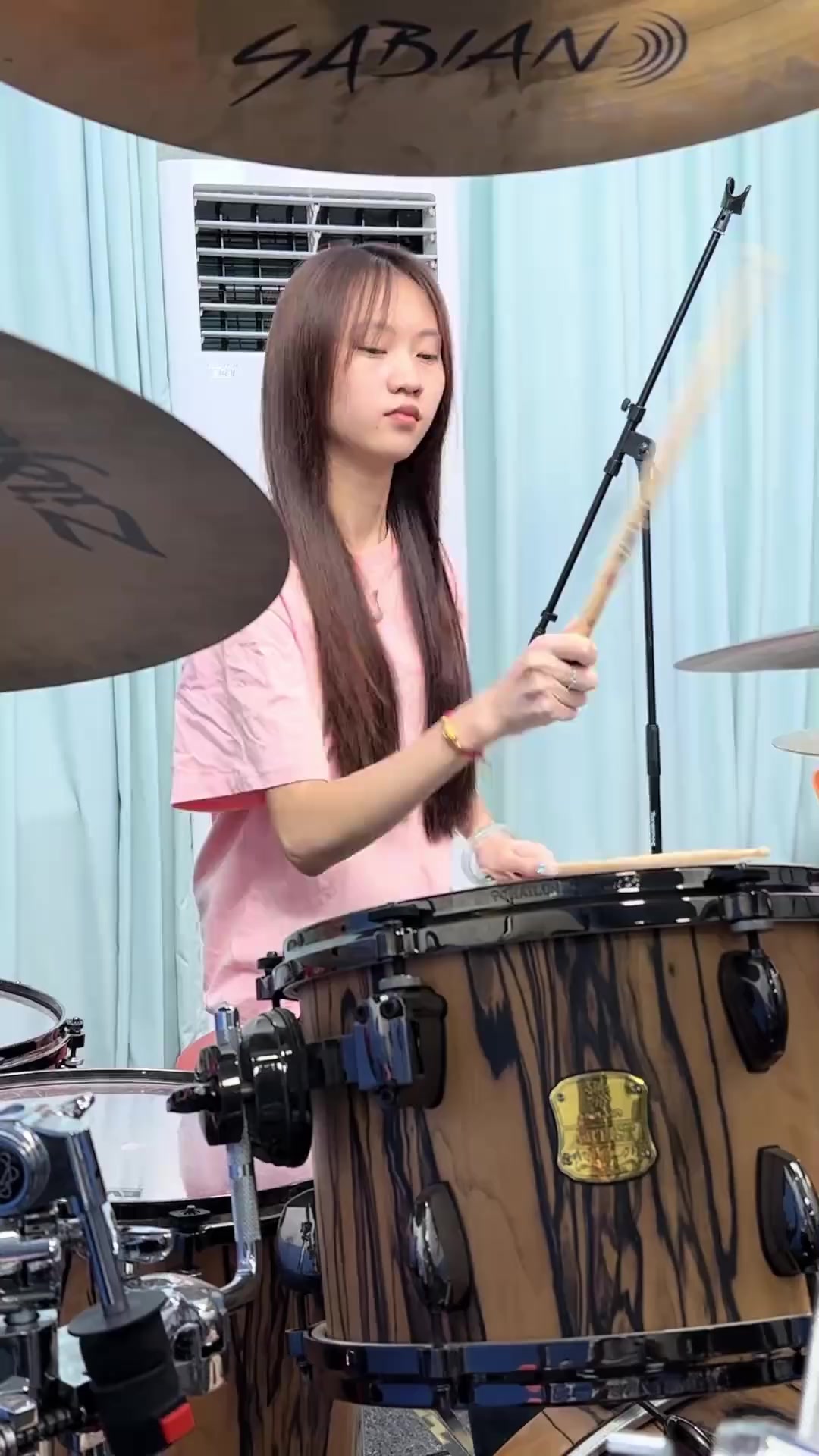 @微妮儿