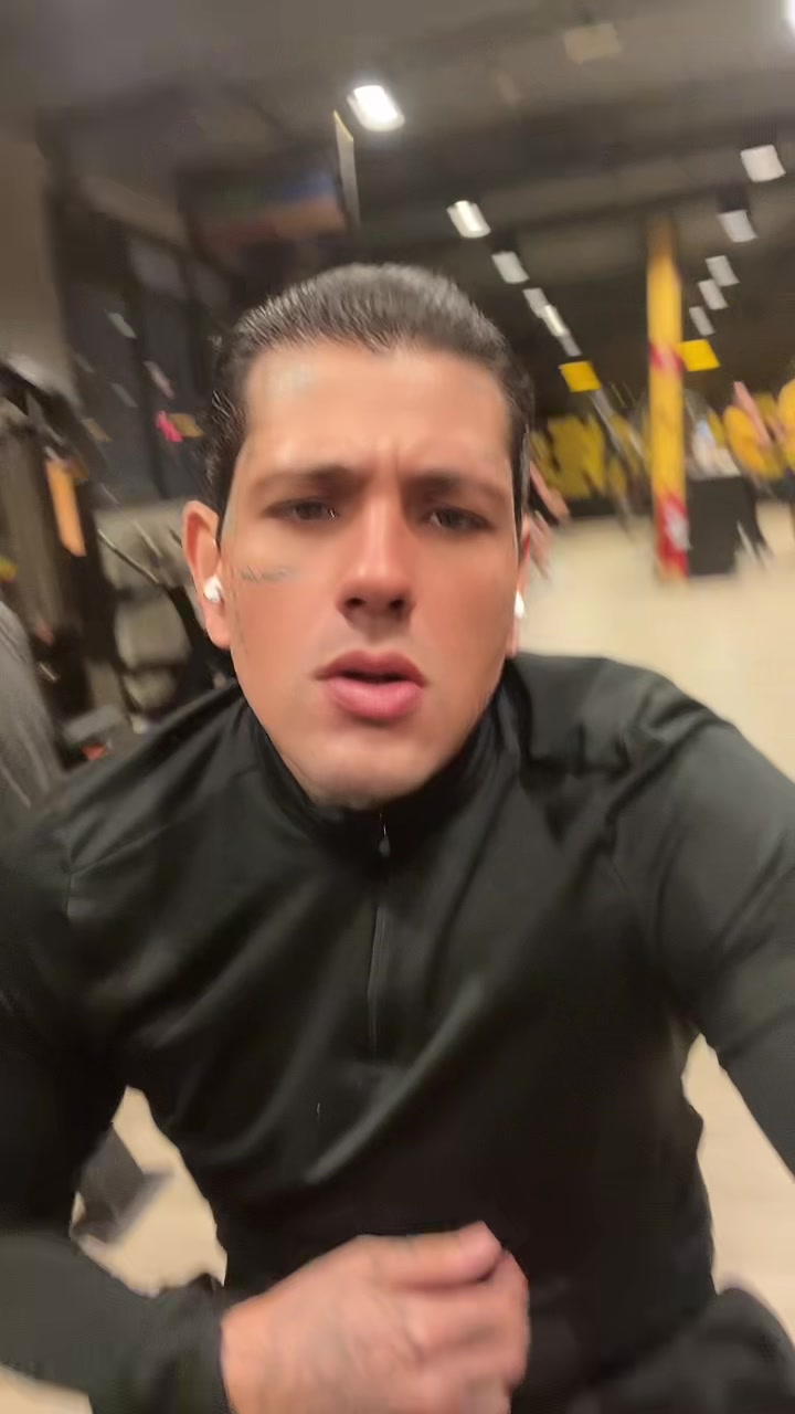 @𝙄&ensp;𝙕&ensp;𝙐&ensp;𝙈&ensp;𝙀&ensp;𝘿 8