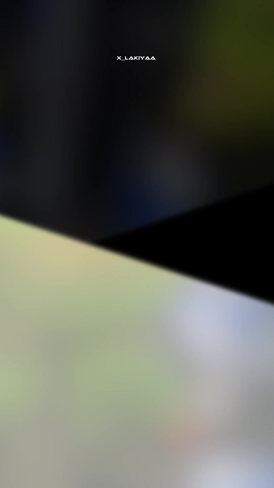 @𝑿_𝒍𝒂𝒌𝒊𝒚𝒂🪐🤍