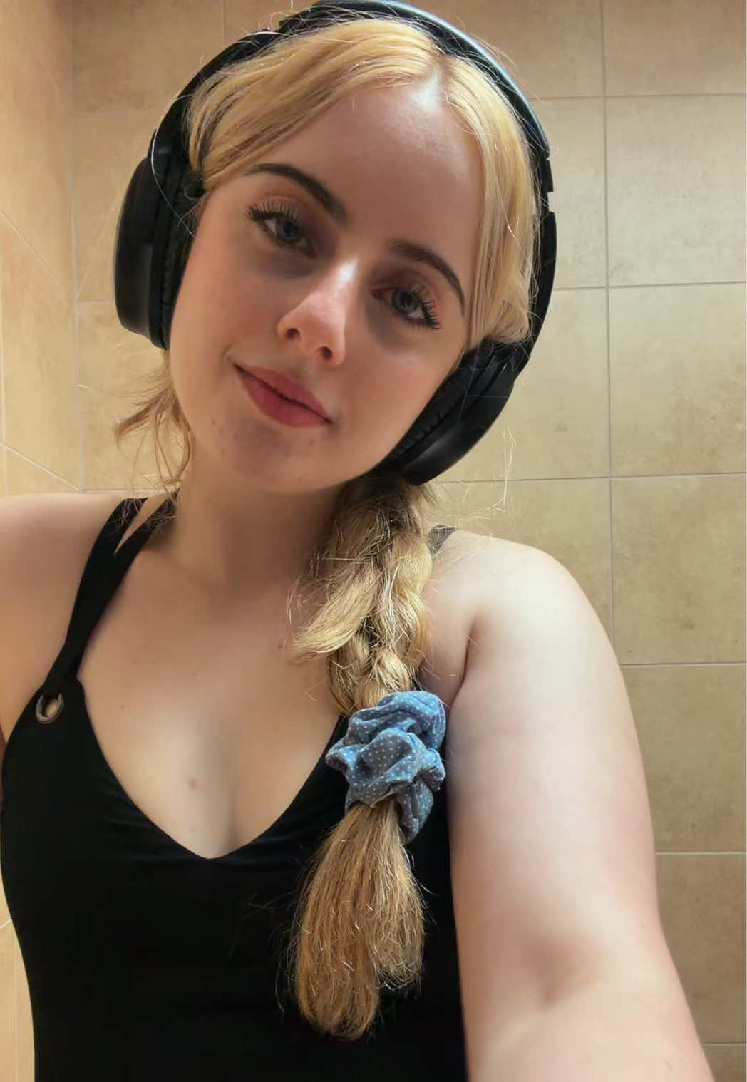 @Kr1ssee