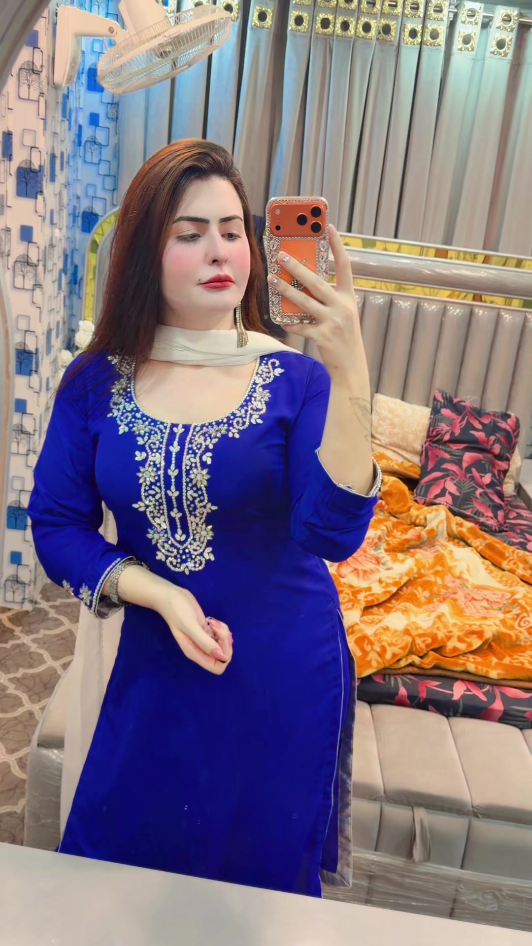 @Riya Khan34