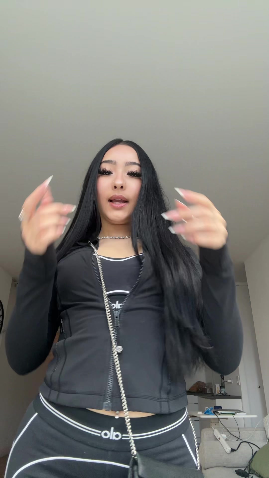 @️