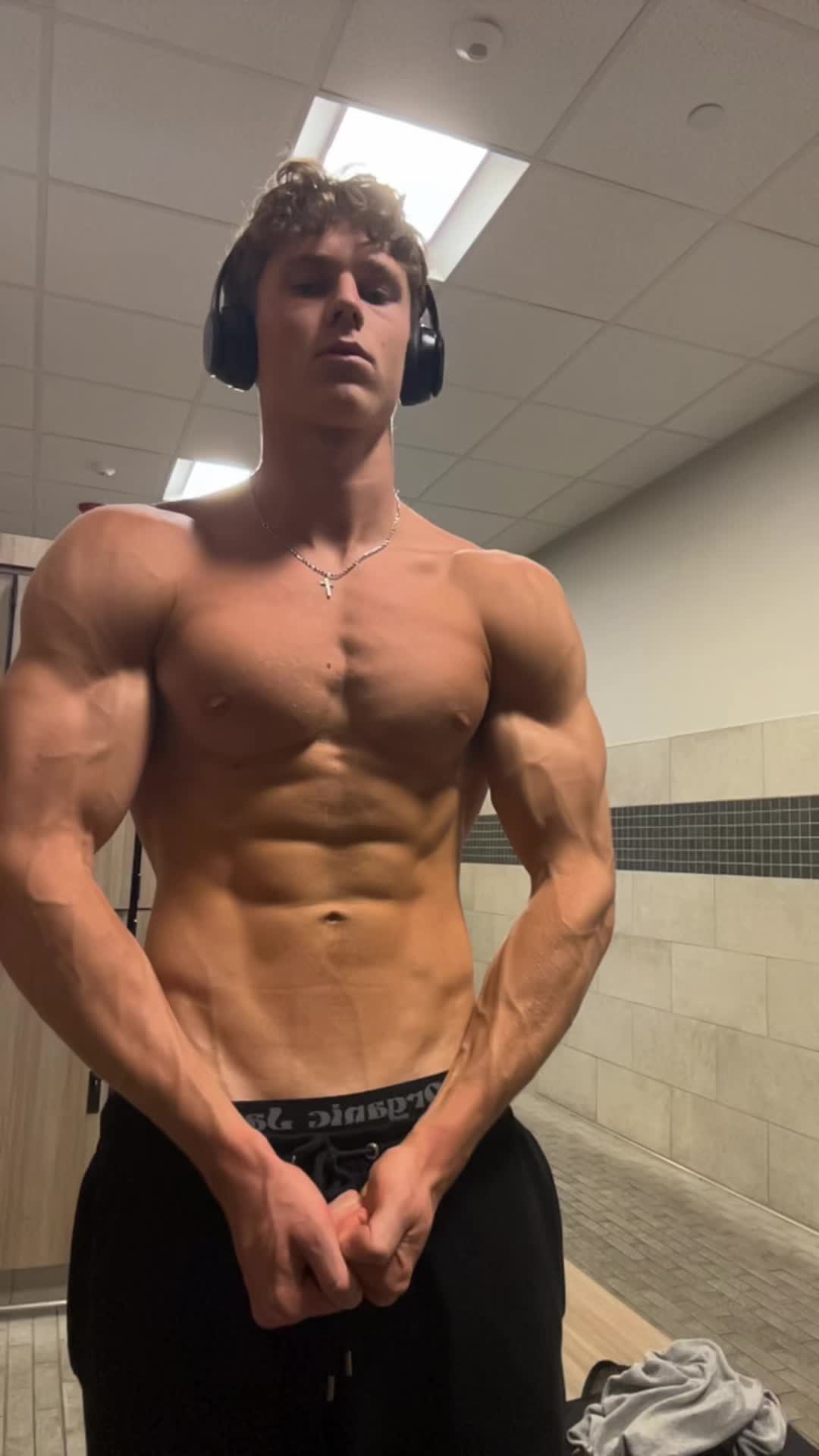 @M