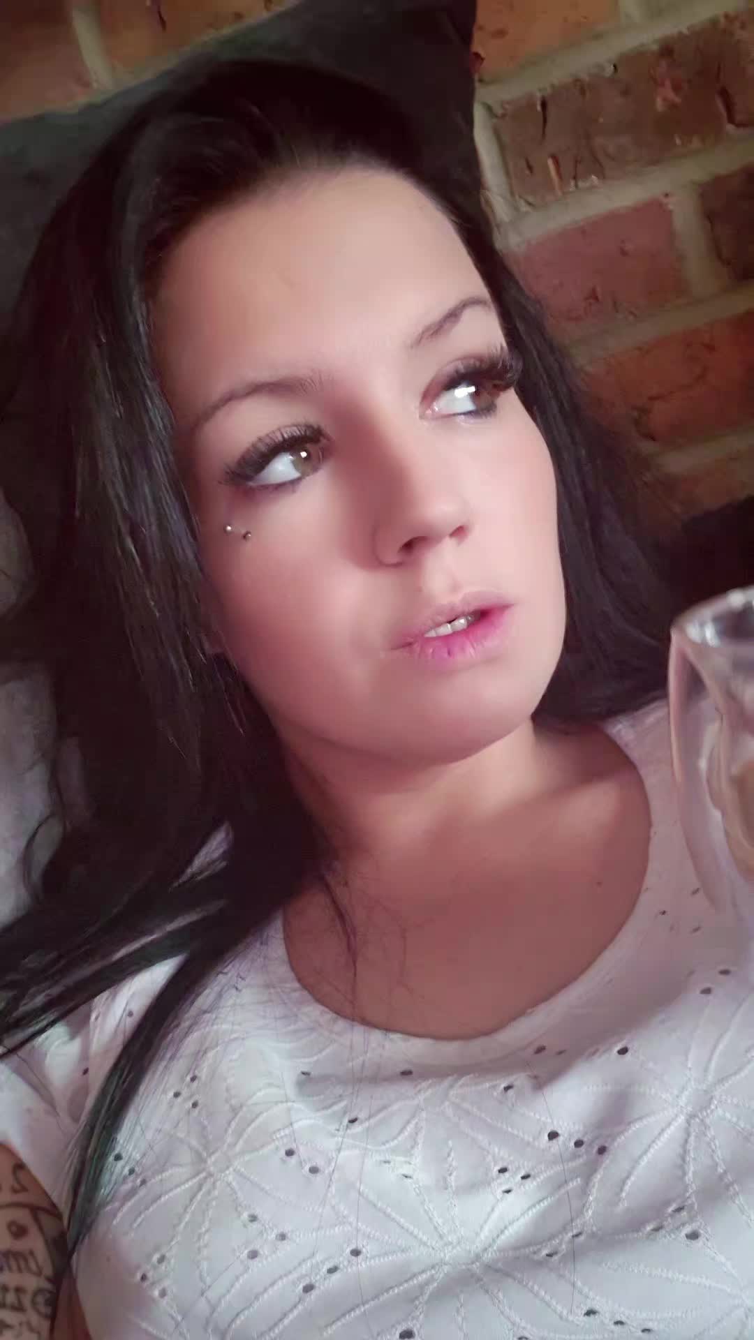 @la femme au regard 🤣🙈
