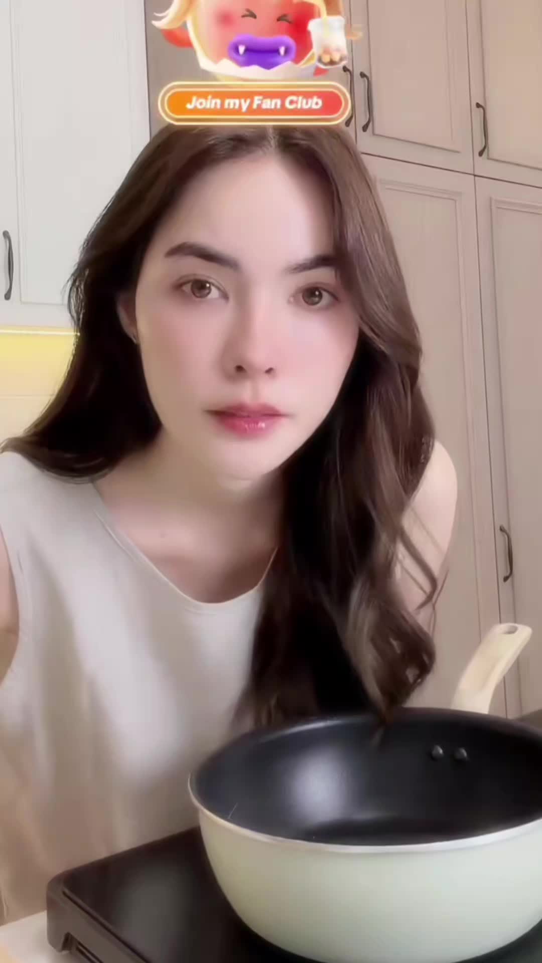 @love 🐰 Charlotte Eng💙