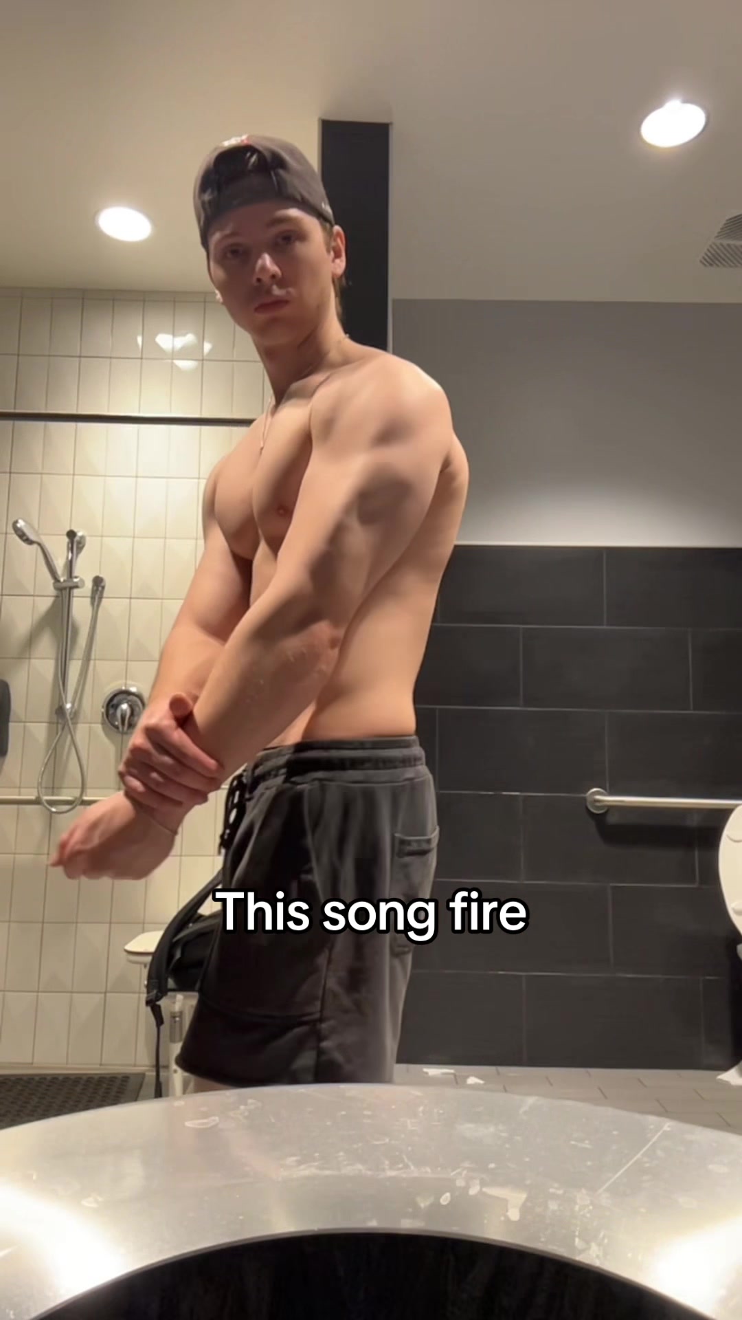 @LumMayLift