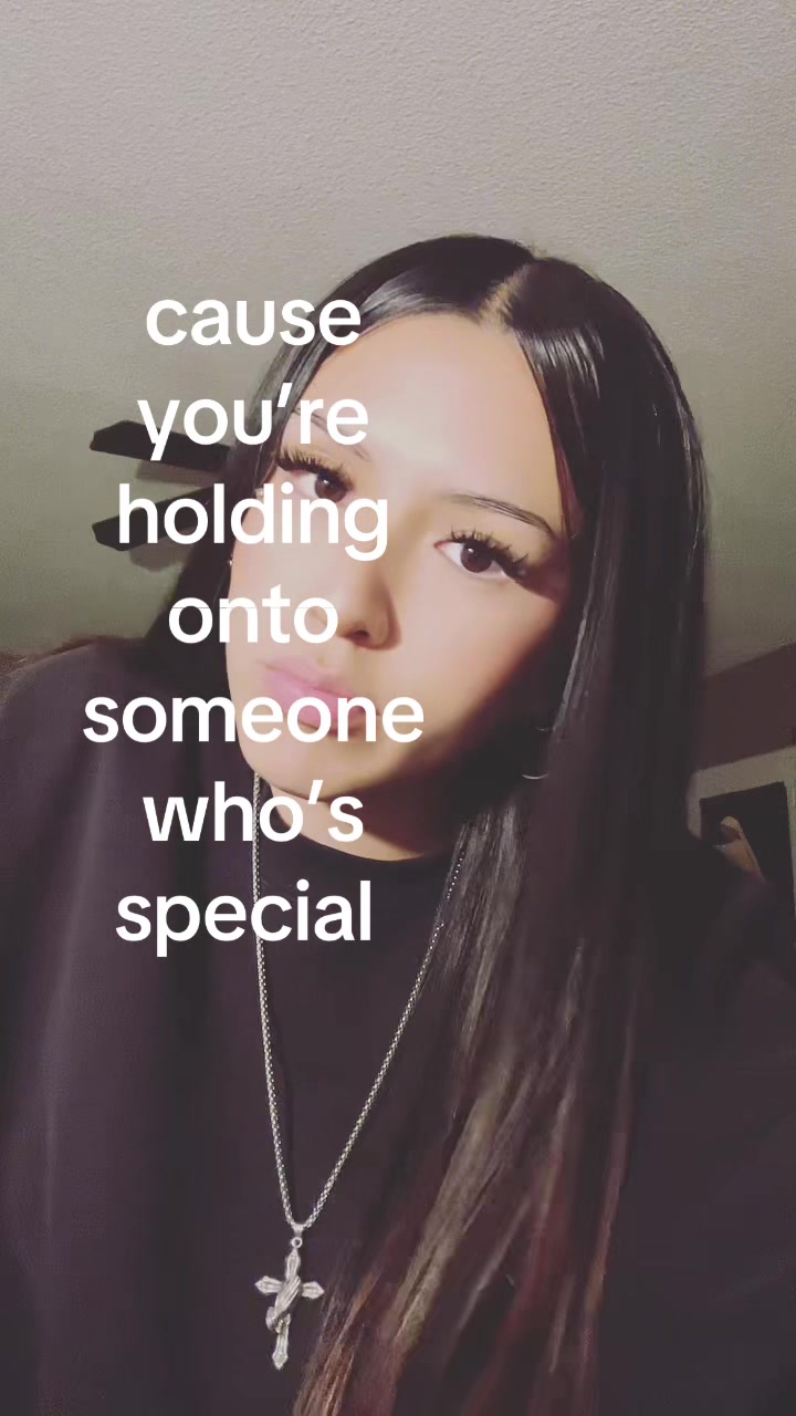 @𖣂