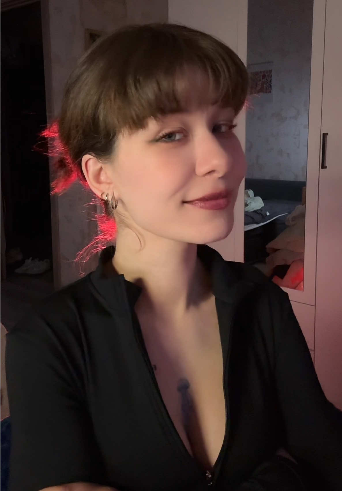 @тгк: девушка с мопсом