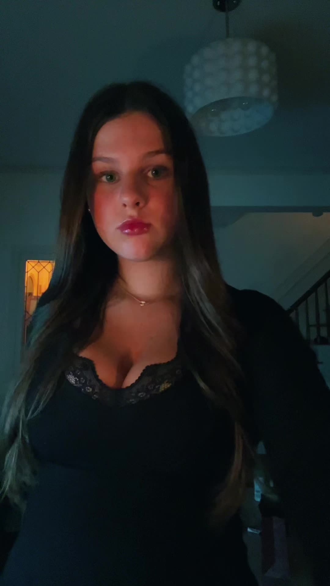 @vivienne