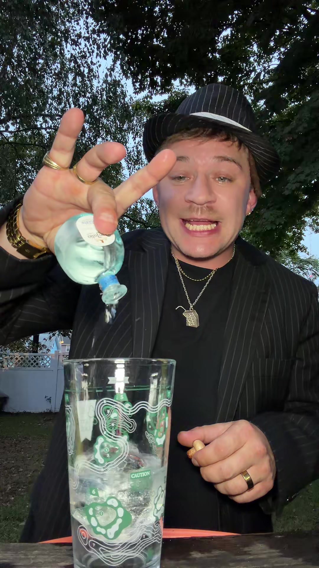 @🧃JonnySips_2.0🧃